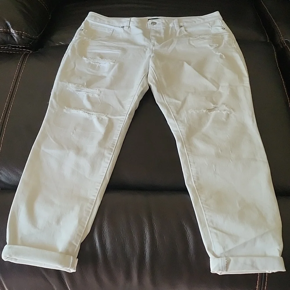 White Ripped Jeans - Picture 2 of 3